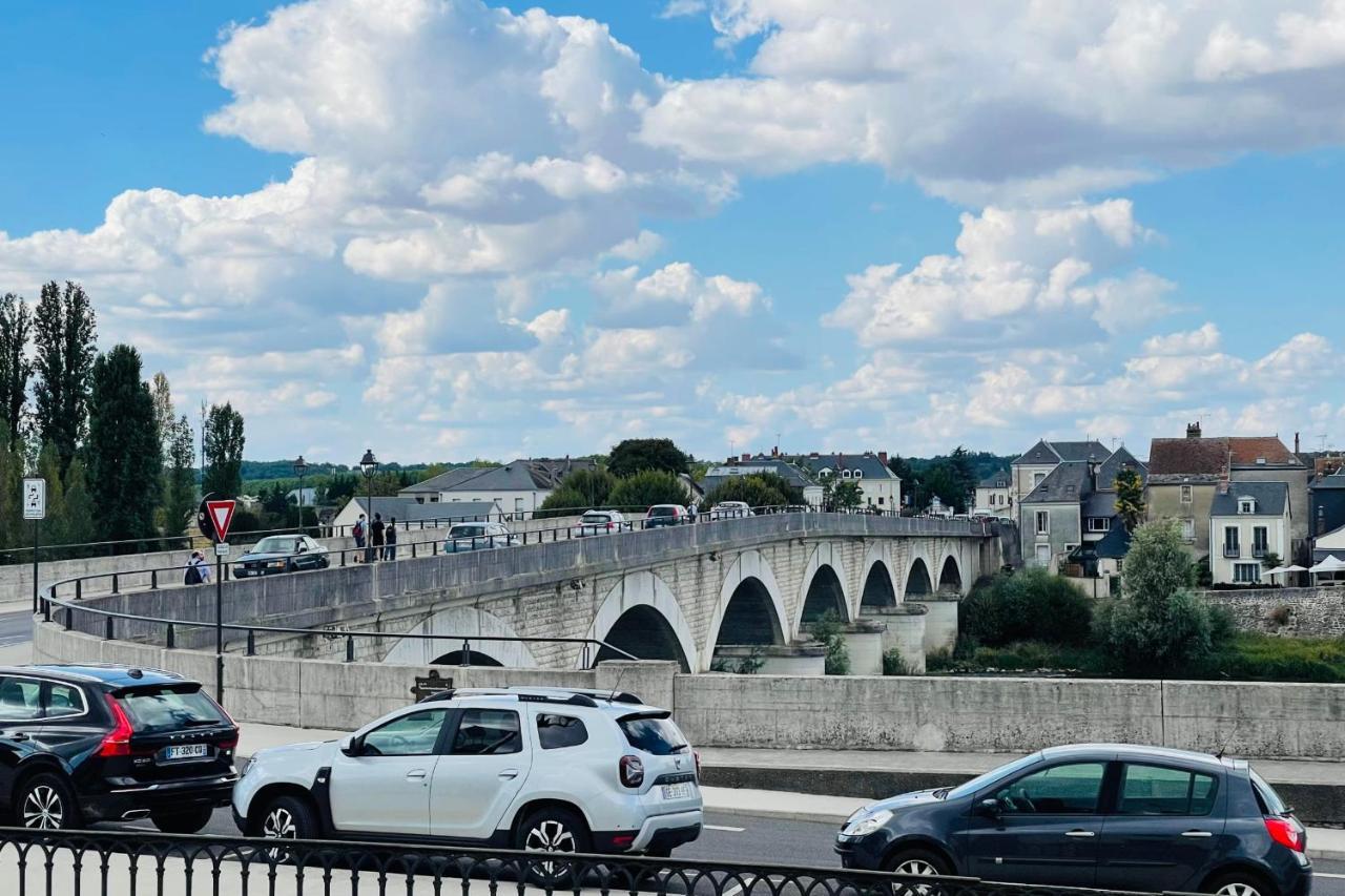 Splendid Apartment At The Foot Of The Castle Of Amboise - View Of The Loir المظهر الخارجي الصورة