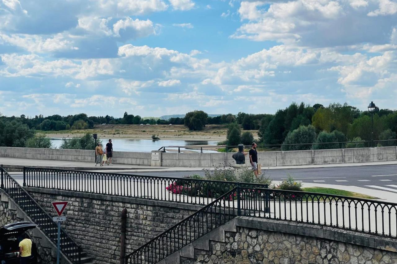 Splendid Apartment At The Foot Of The Castle Of Amboise - View Of The Loir المظهر الخارجي الصورة